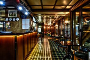 Hotel-Friends-15-Reception-and-Lobby-bar