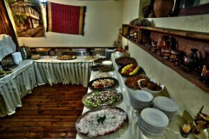 Hotel-Friends-150-Dinner-Buffet